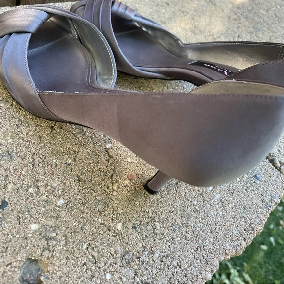 NINA Women’s Gray Satin Fabric Open Toe Heel Pump Size 7.5 - Picture 6 of 11
